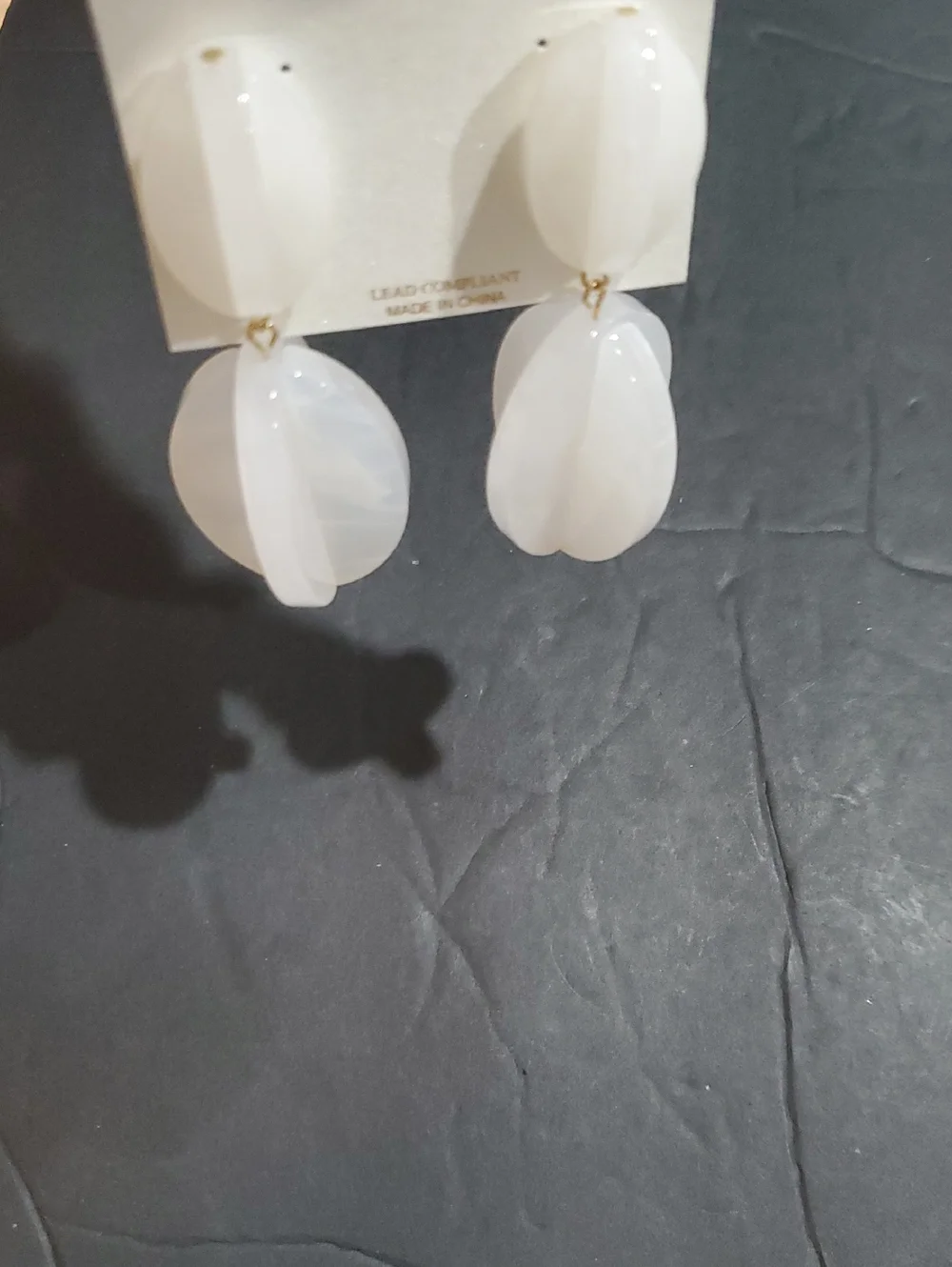 Natasha couture white resin 3d geometric floral bud‎ drop earrings brand new